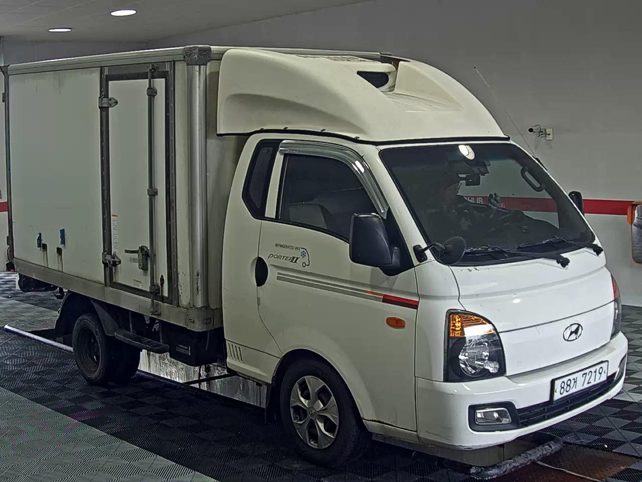 2017 - hyundai truck