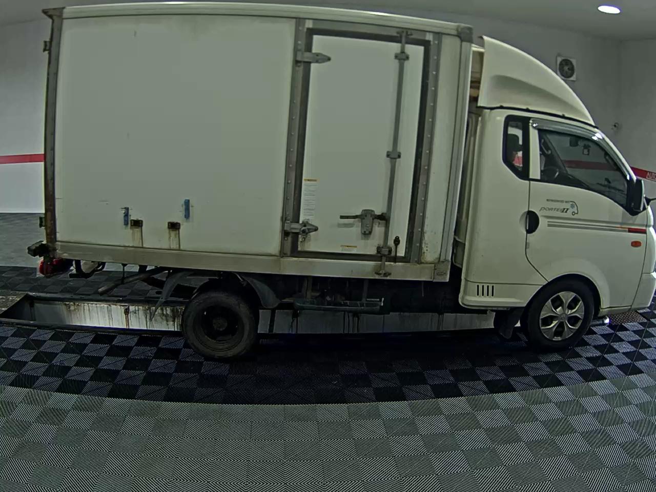 2017 - hyundai truck