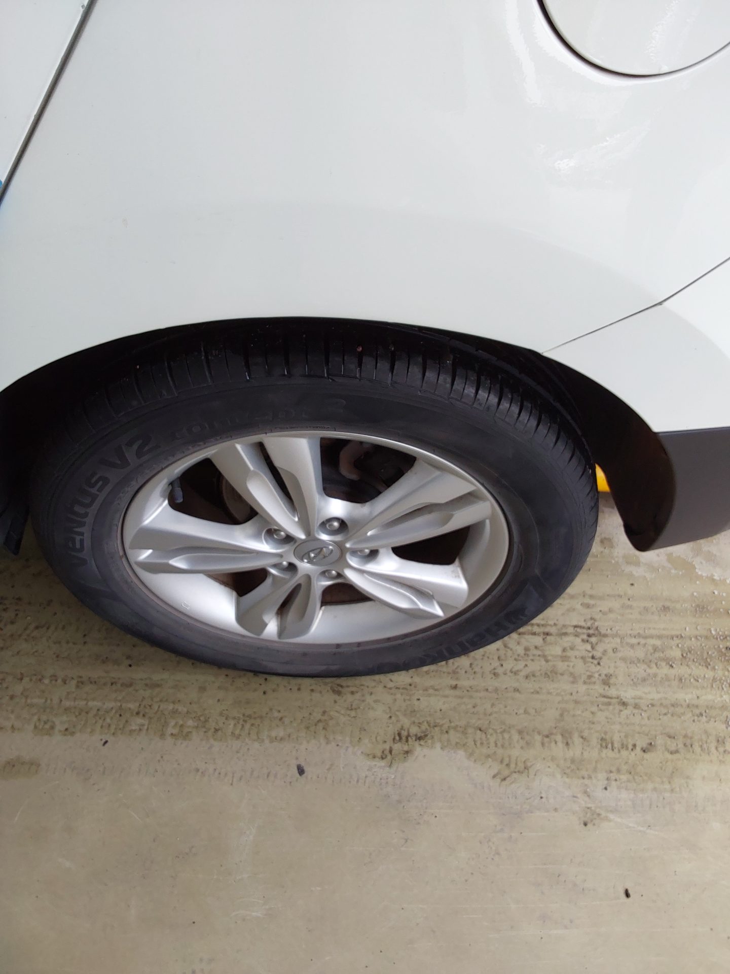 2010 - hyundai tucson