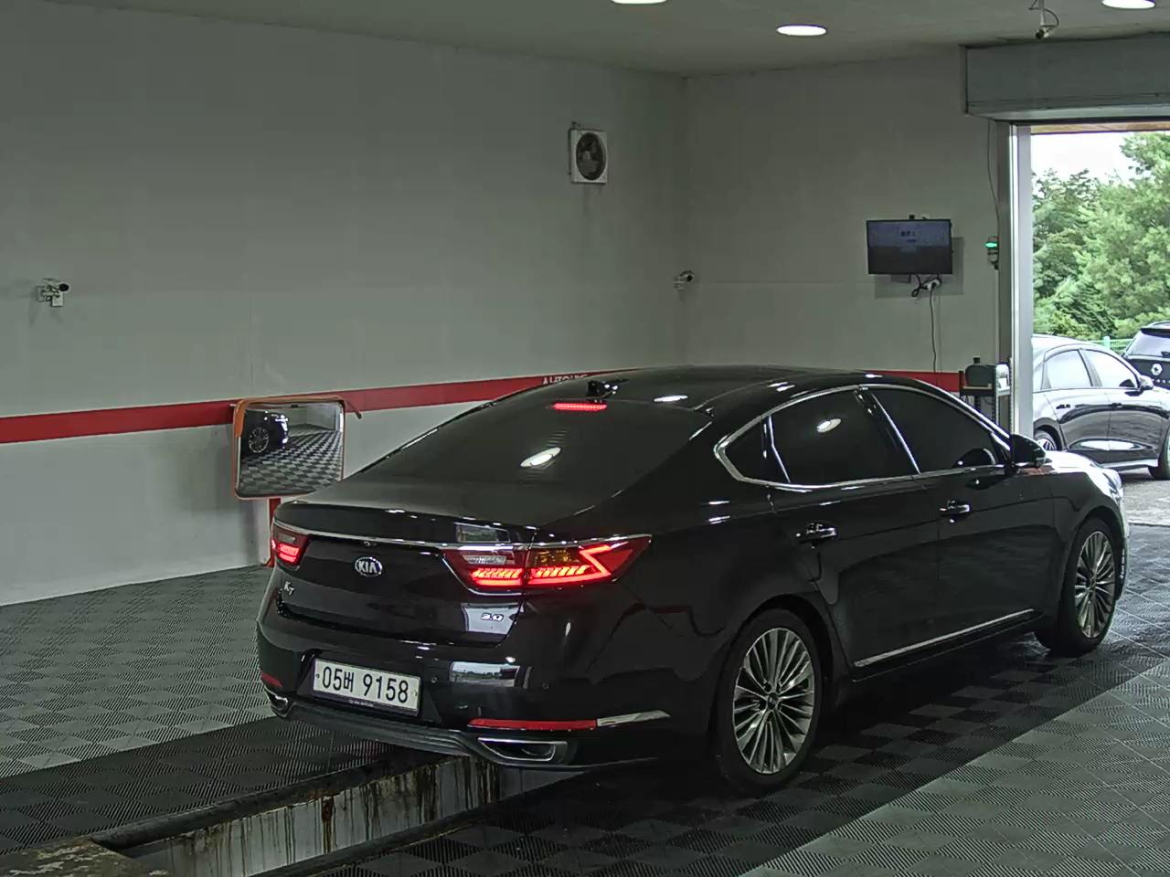2018 - kia k7