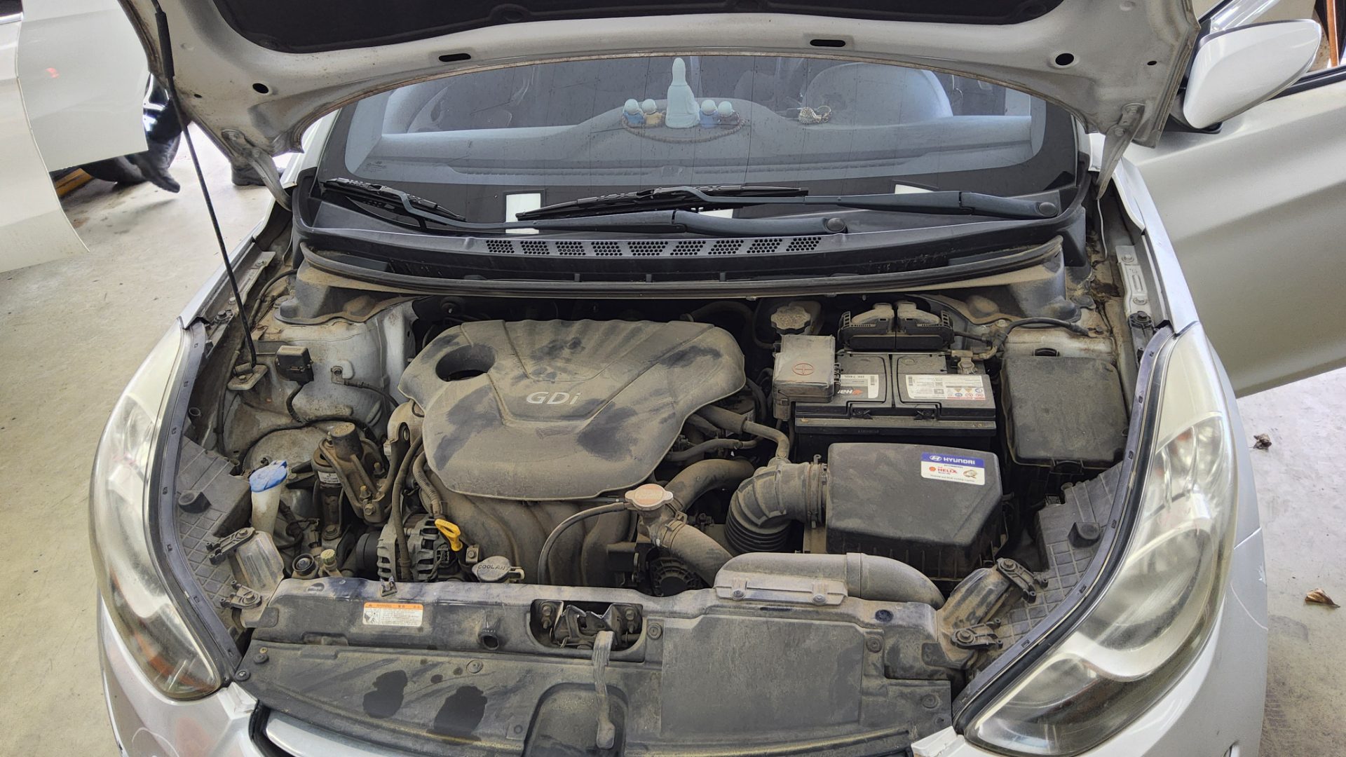 2011 - hyundai avante