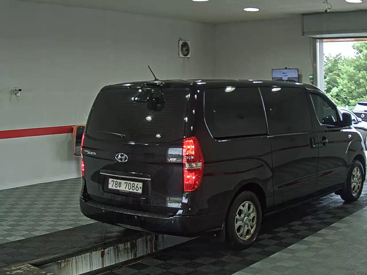 2020 - hyundai grand starex