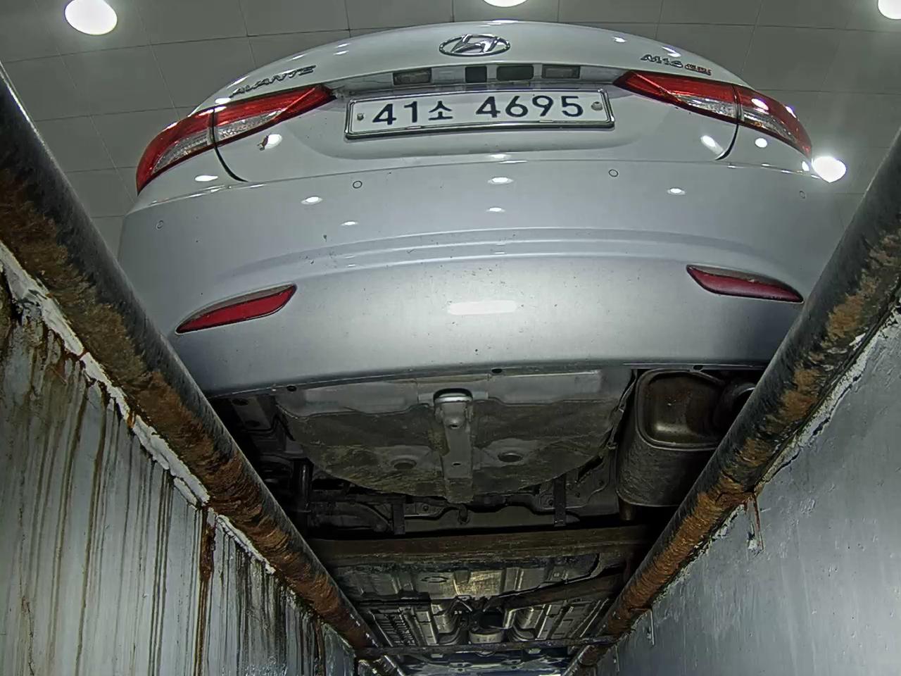 2011 - hyundai avante