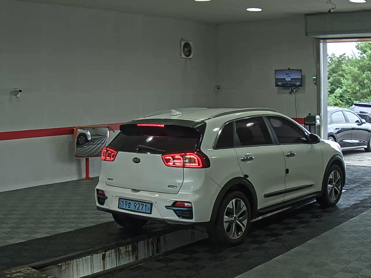 2020 - kia niro