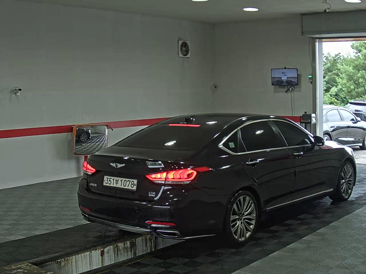 2016 - hyundai g330