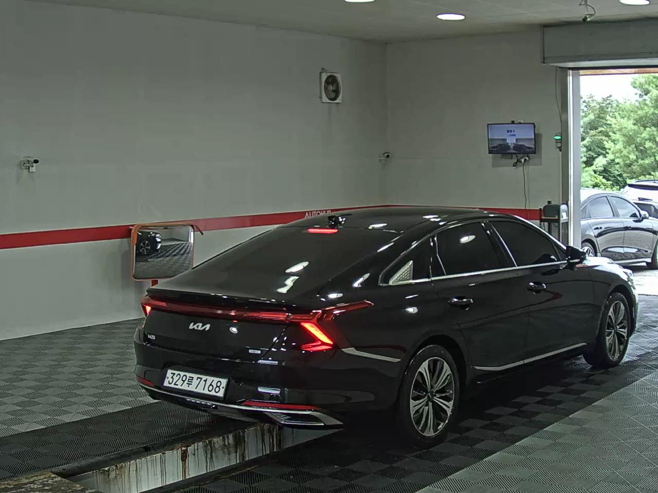 2023 - kia k8