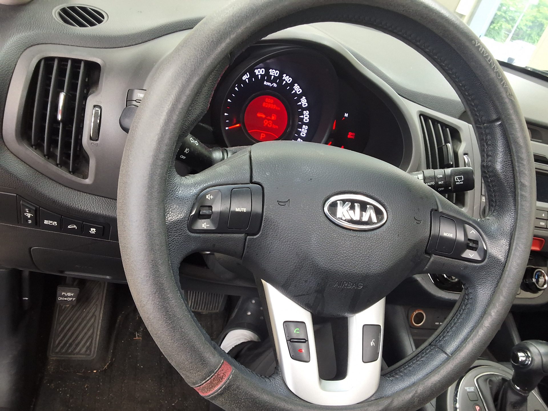 2011 - kia sportage