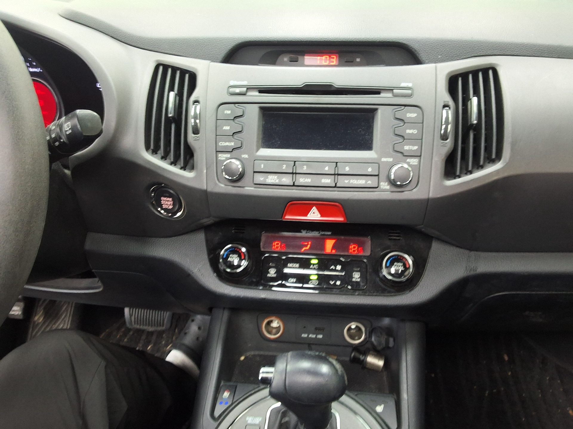 2011 - kia sportage