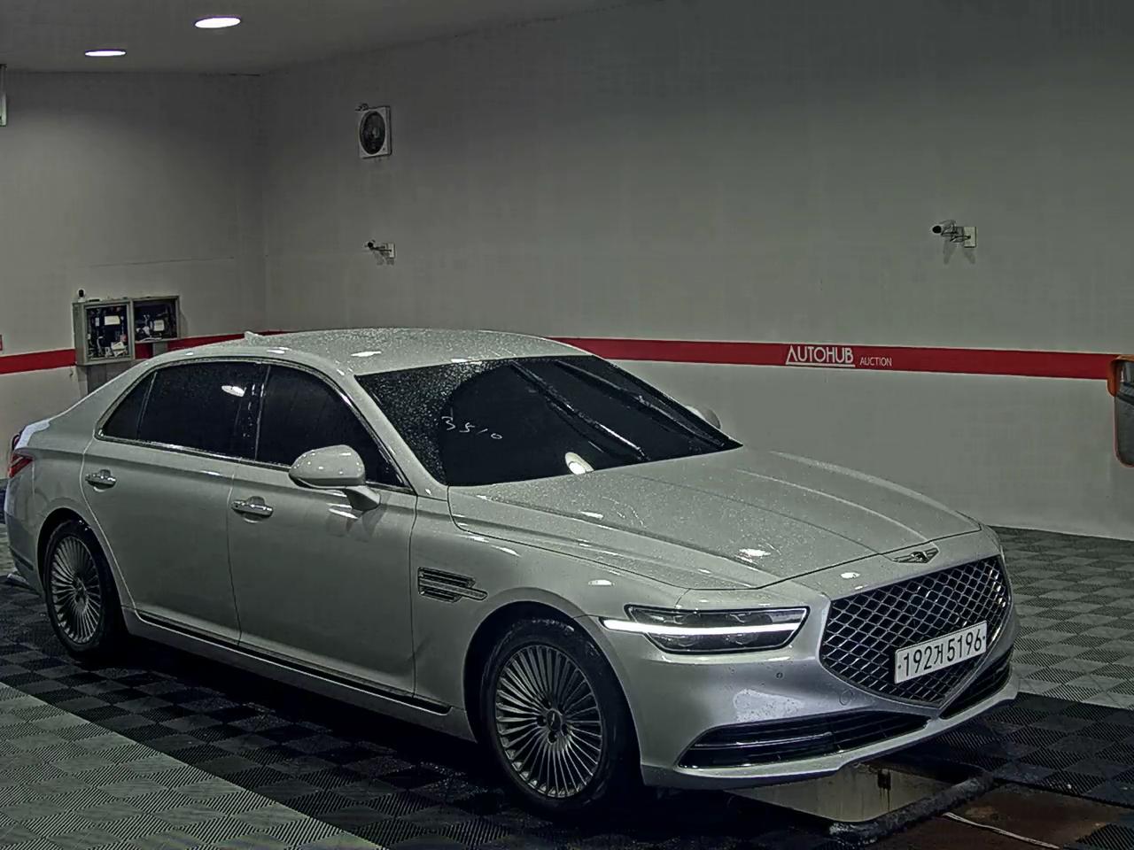 2019 - genesis g90