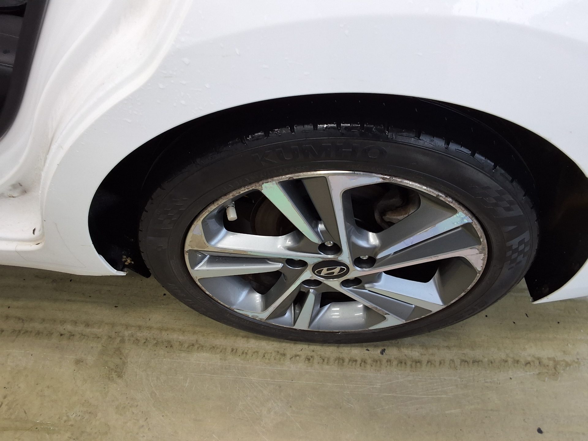 2018 - hyundai avante