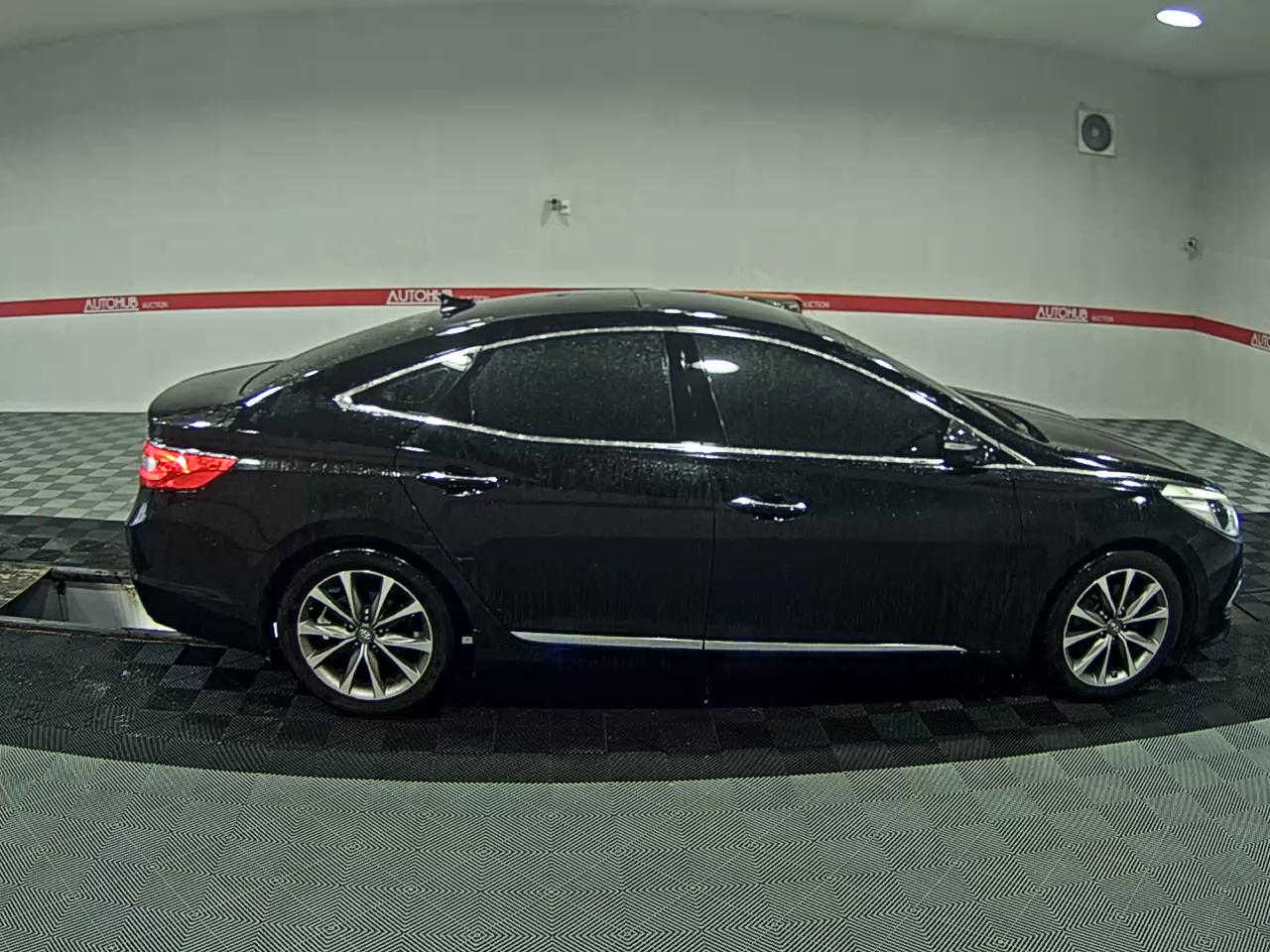 2017 - hyundai grandeur