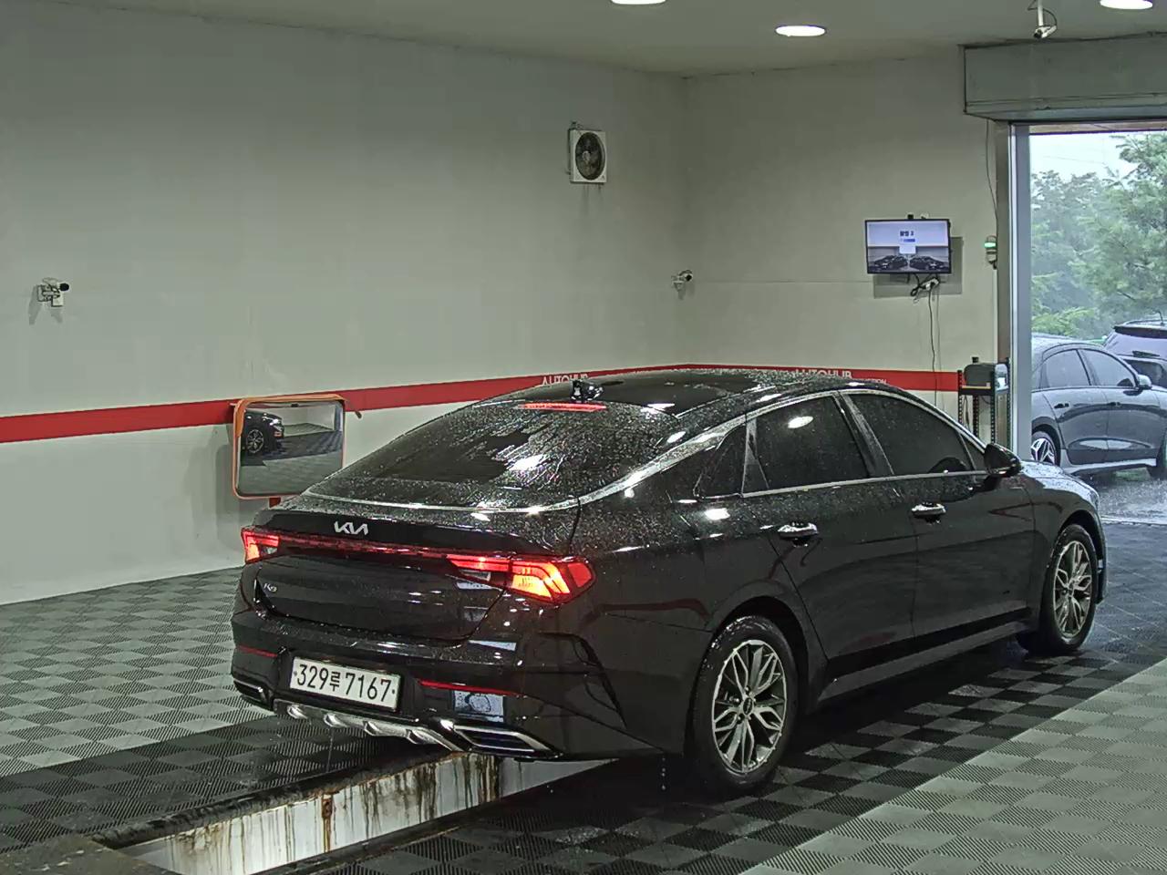 2022 - kia k5