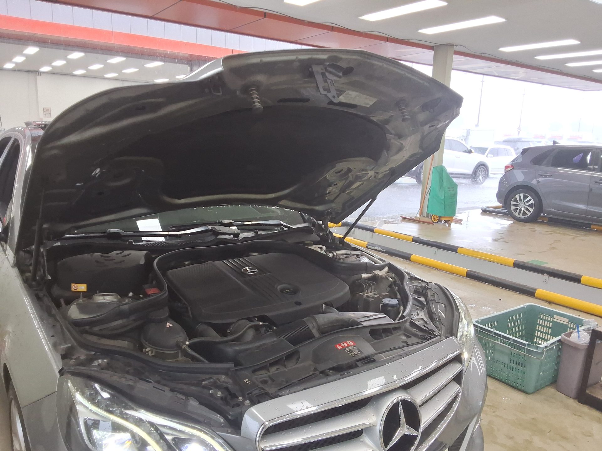 مرسيدس بنز E Class (4Th Gen) E250 Cdi فورماتيك 2014 4MATIC