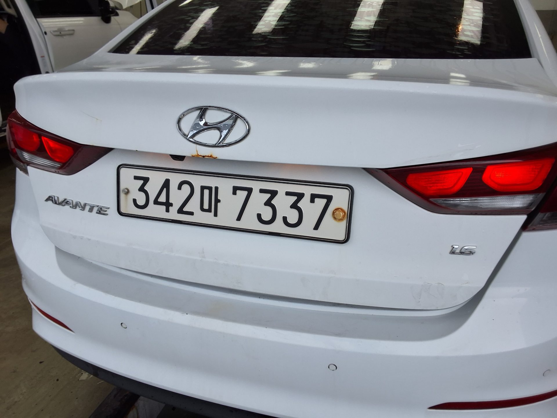 2018 - hyundai avante