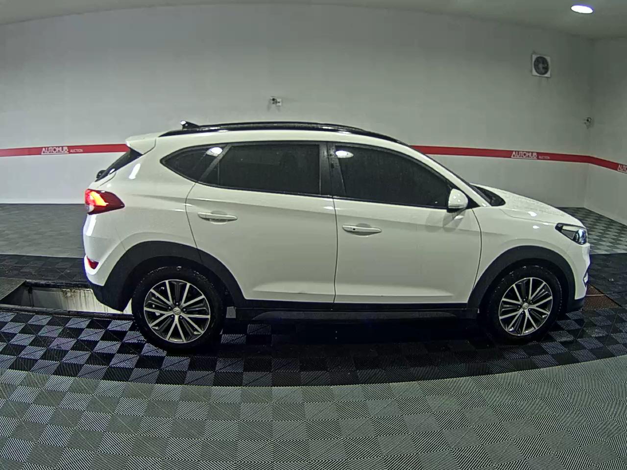 2016 - hyundai tucson