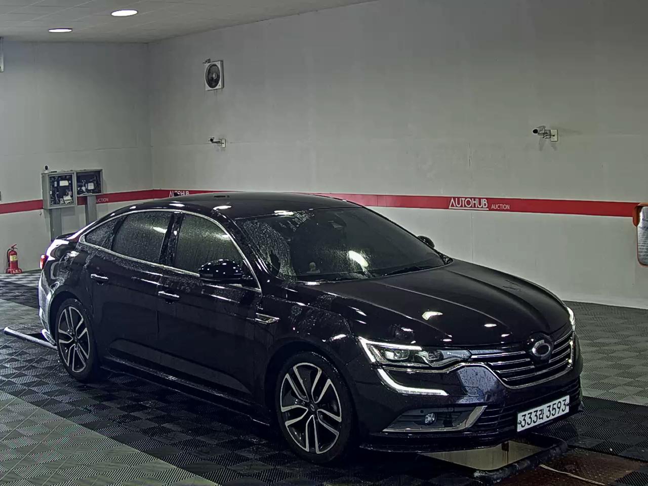 2017 - renault sm6