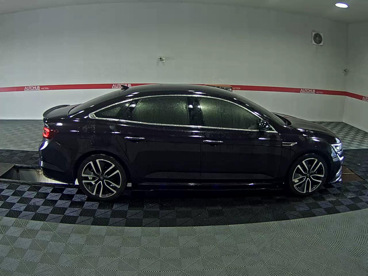 2017 - renault sm6