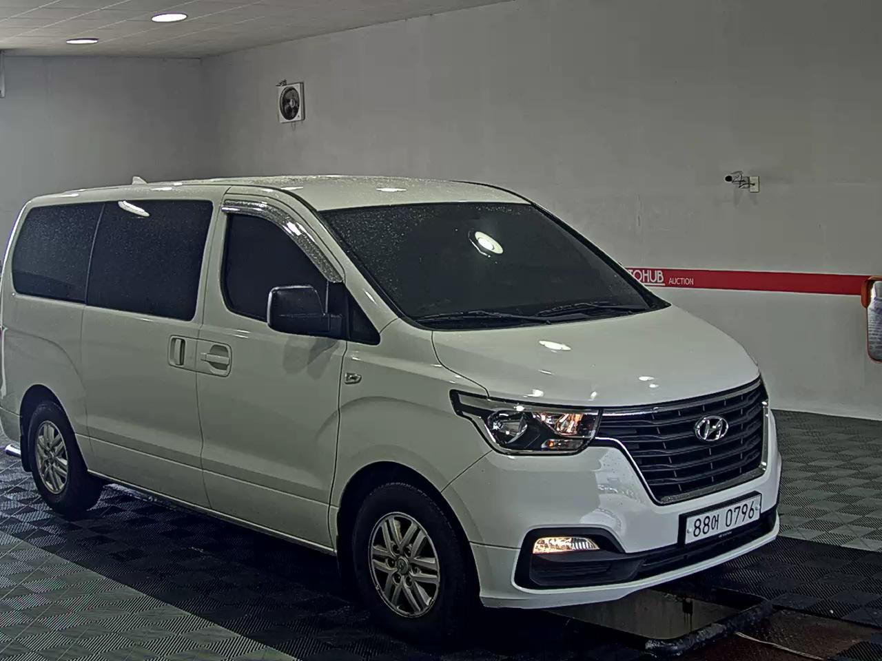2020 - hyundai grand starex