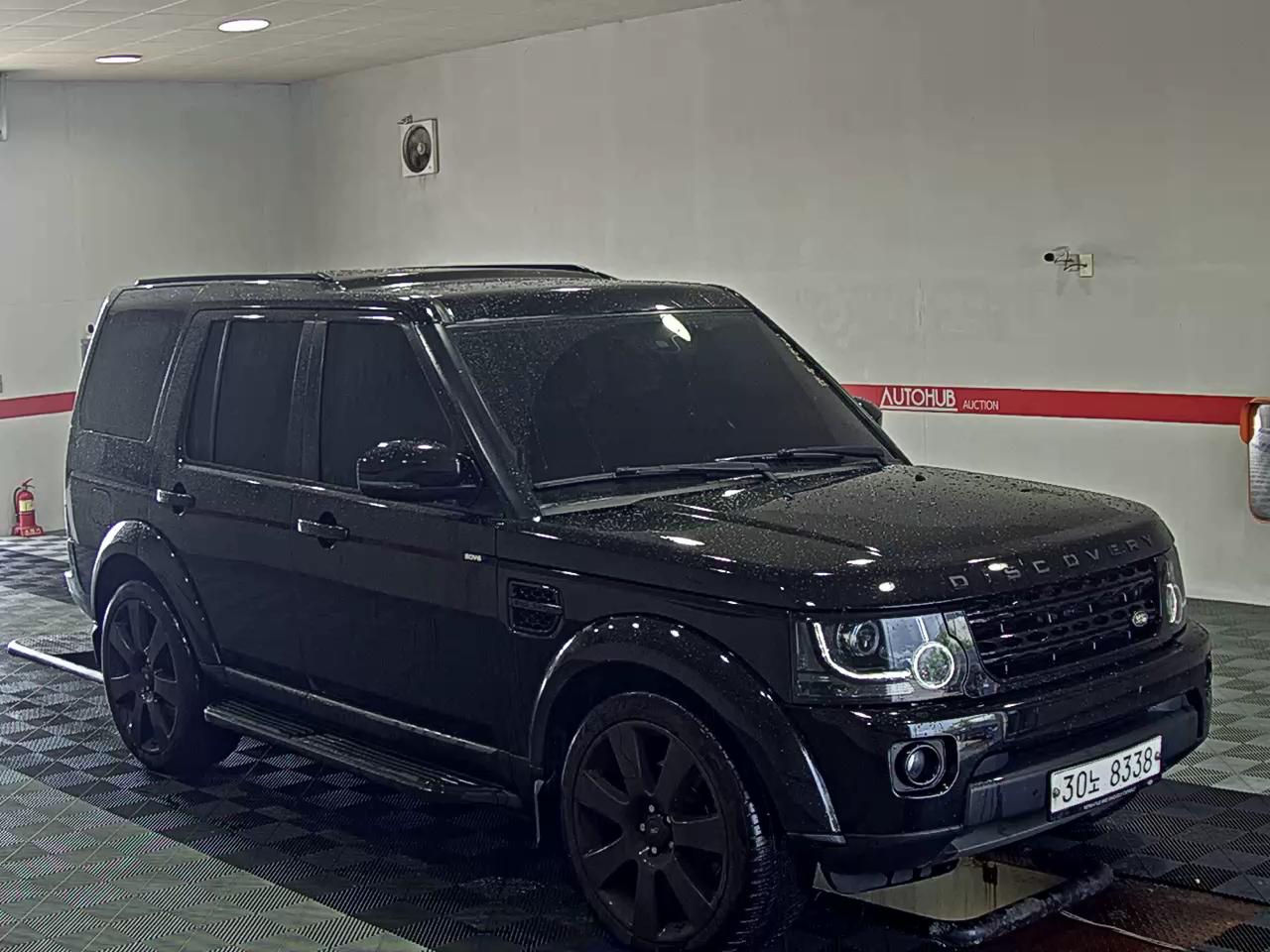 2014 - land rover discovery