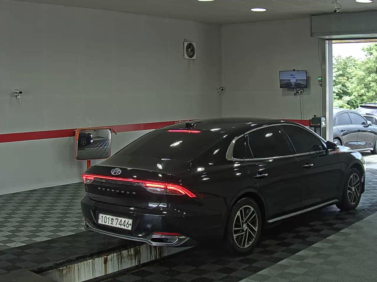 2020 - hyundai grandeur
