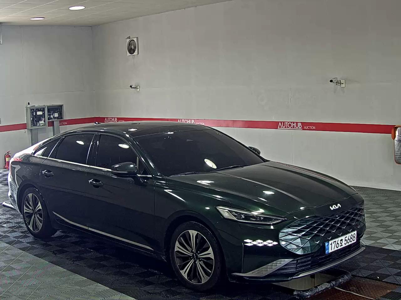 2022 - kia k8