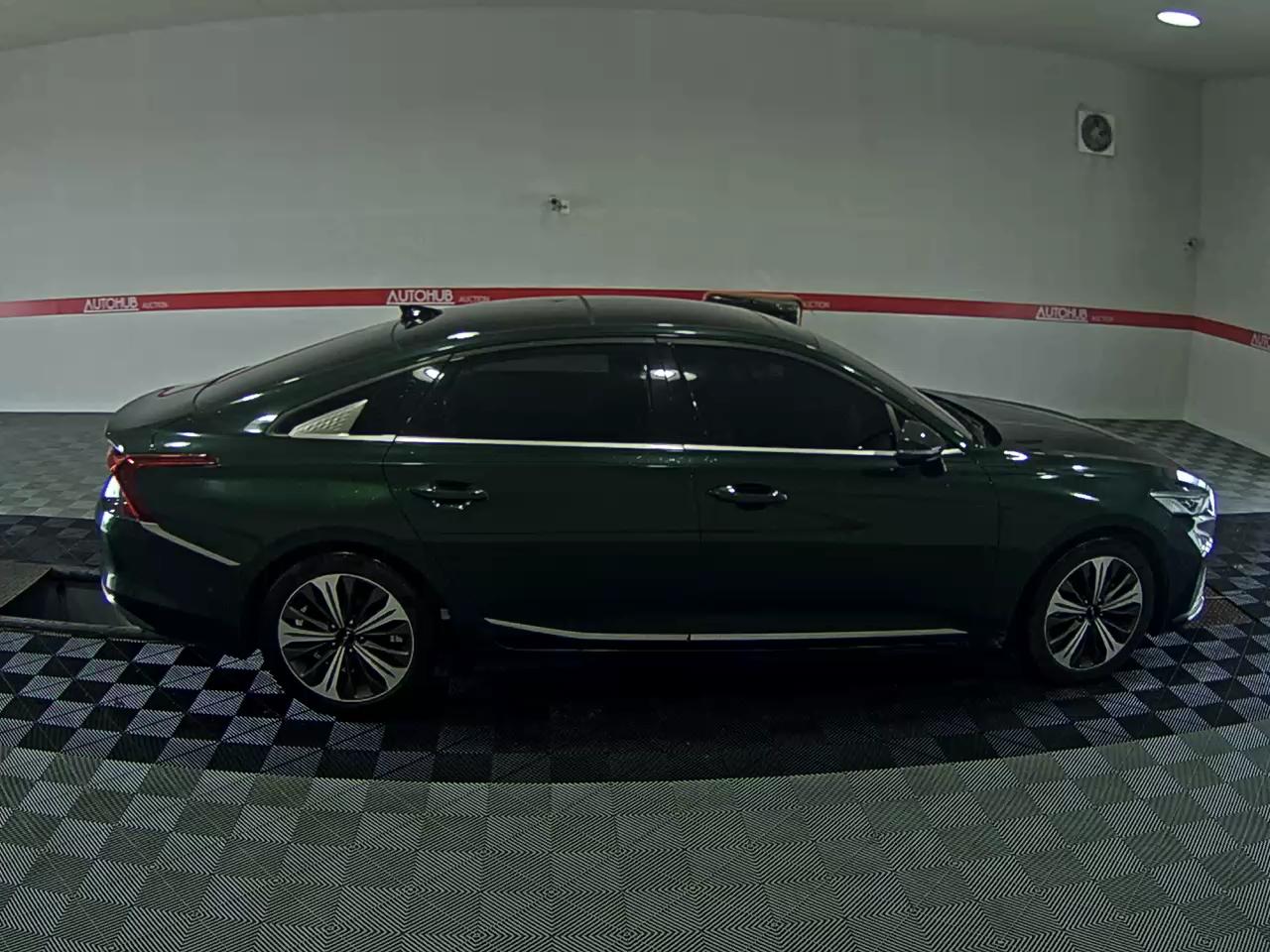 2022 - kia k8