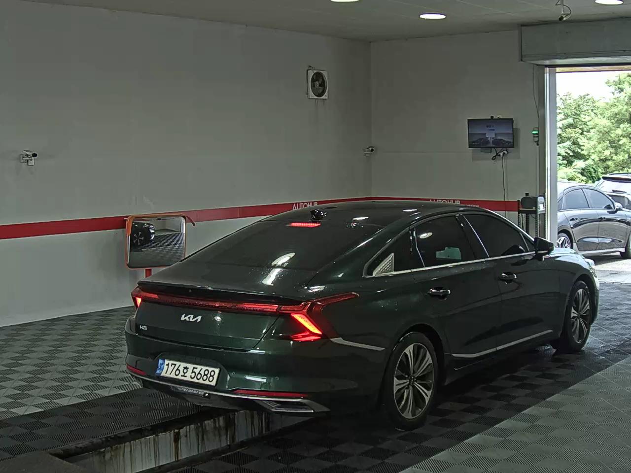 2022 - kia k8