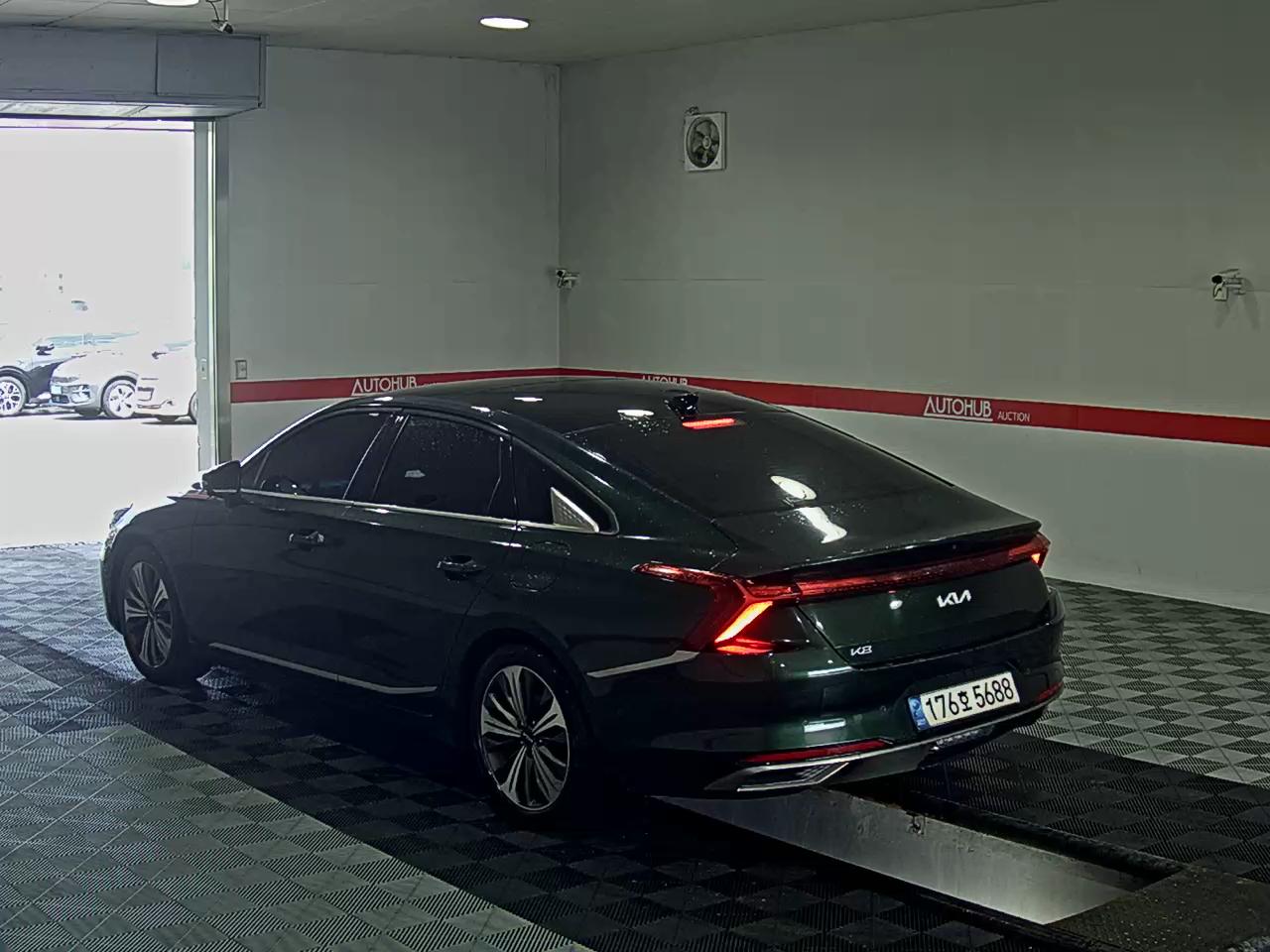 2022 - kia k8