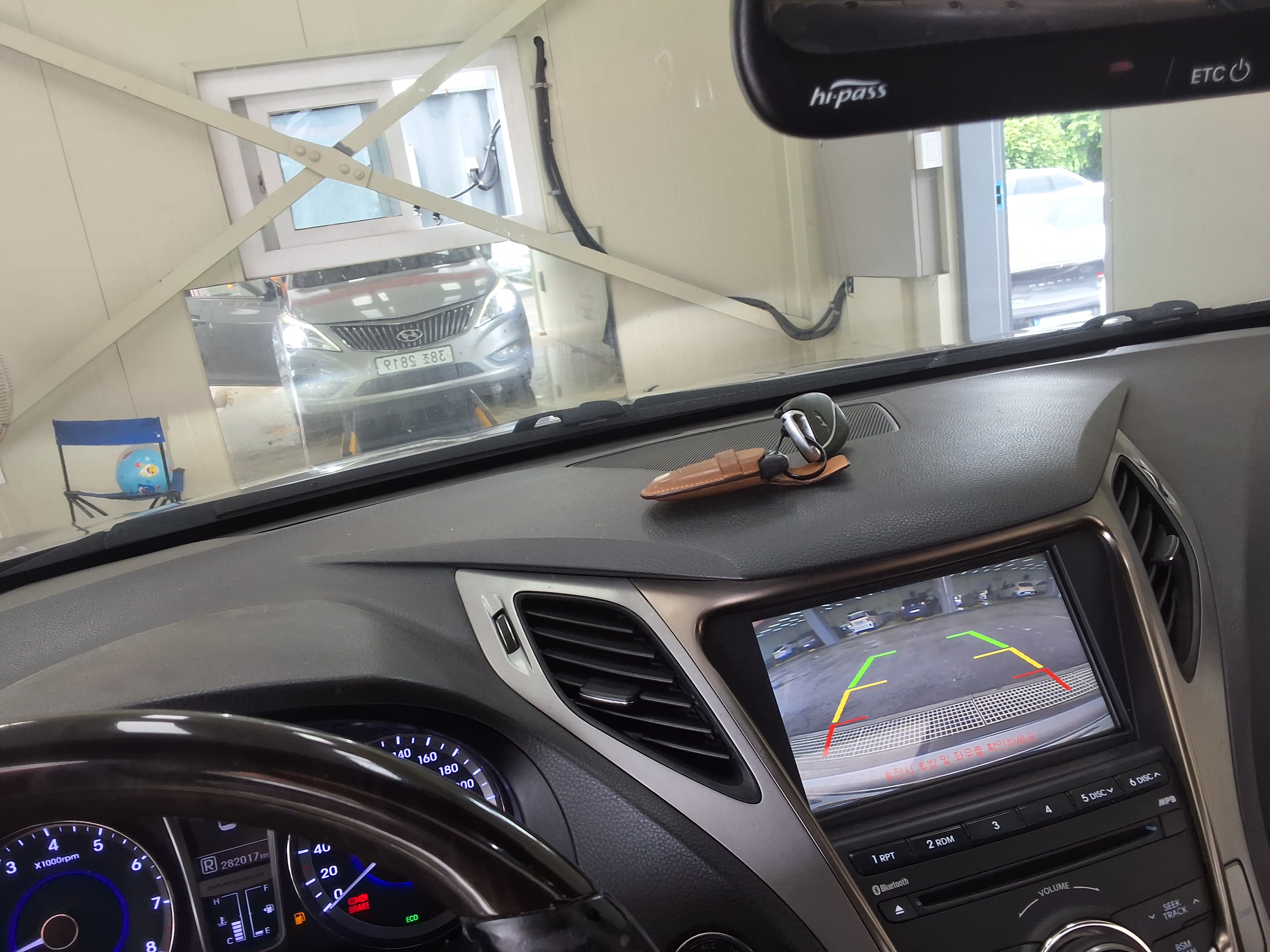 2012 - hyundai grandeur