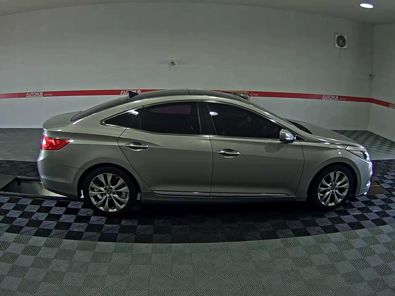 2012 - hyundai grandeur