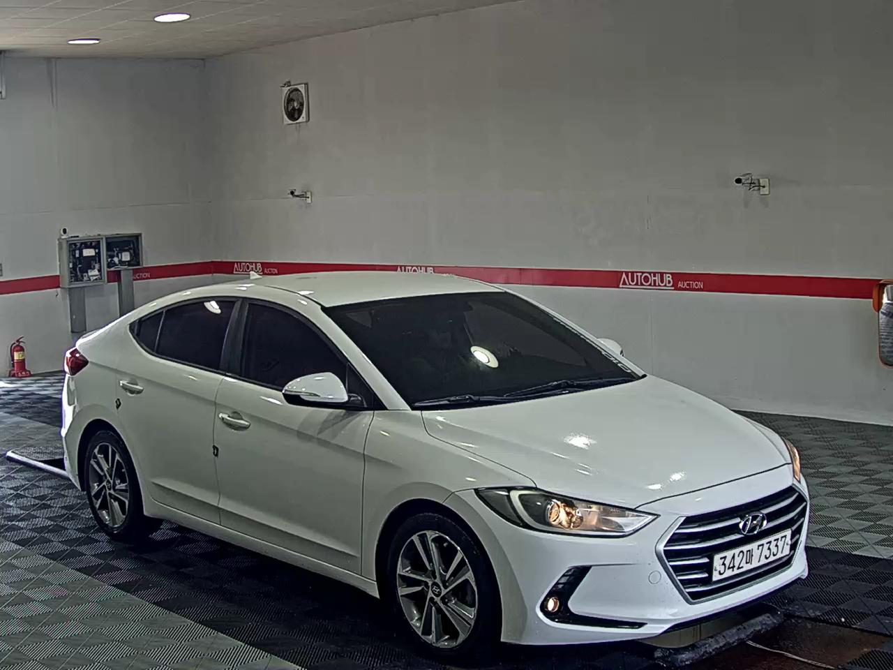 2018 - hyundai avante