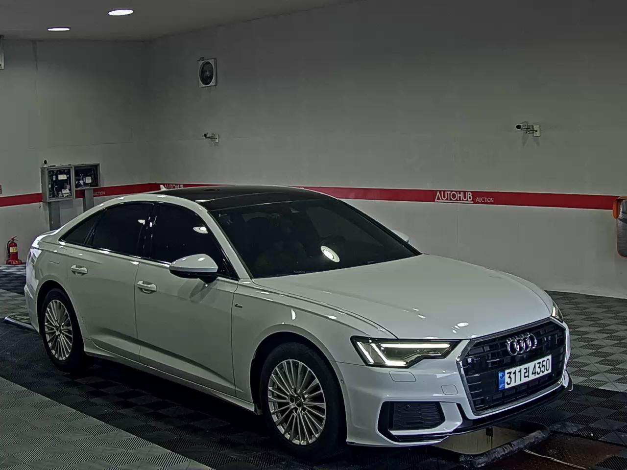 أودي إيه 6 (5Th Gen) 45 Tfsi بريميوم 2021 بريميوم