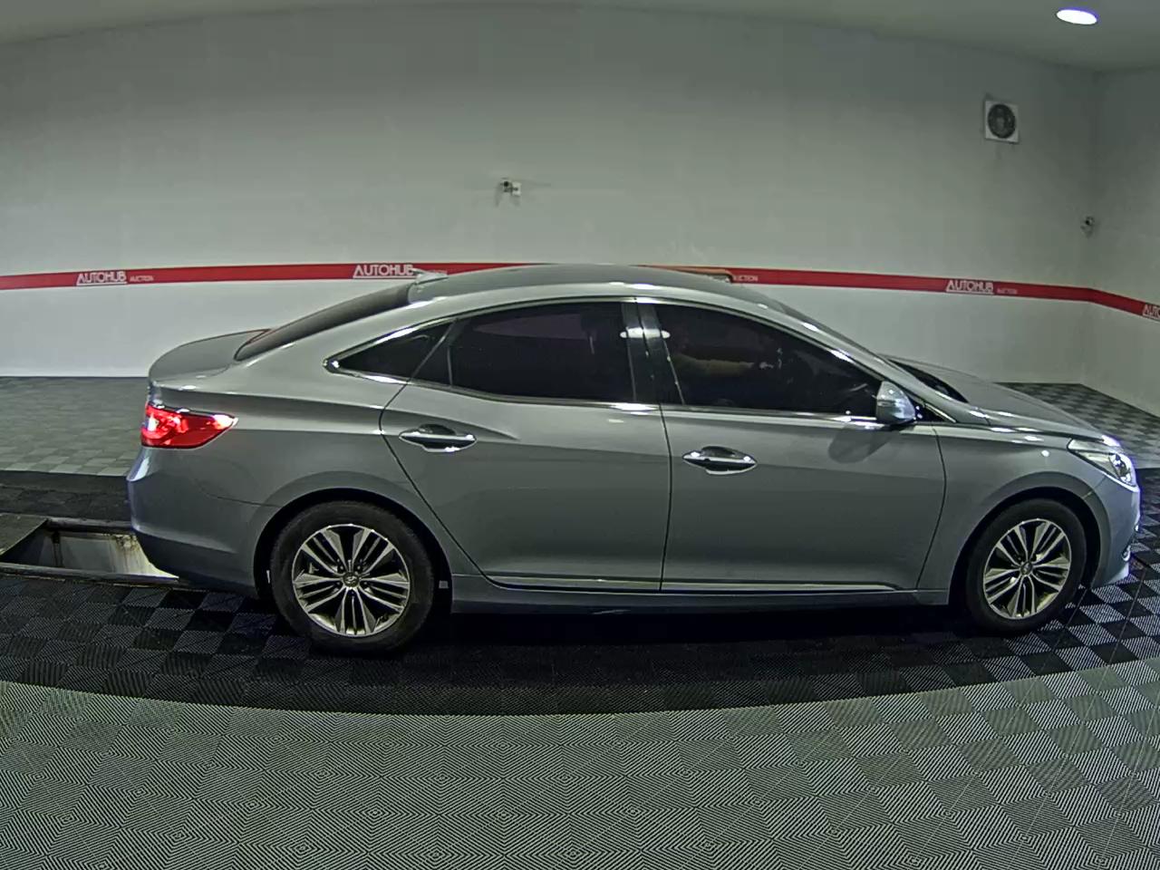 2017 - hyundai grandeur