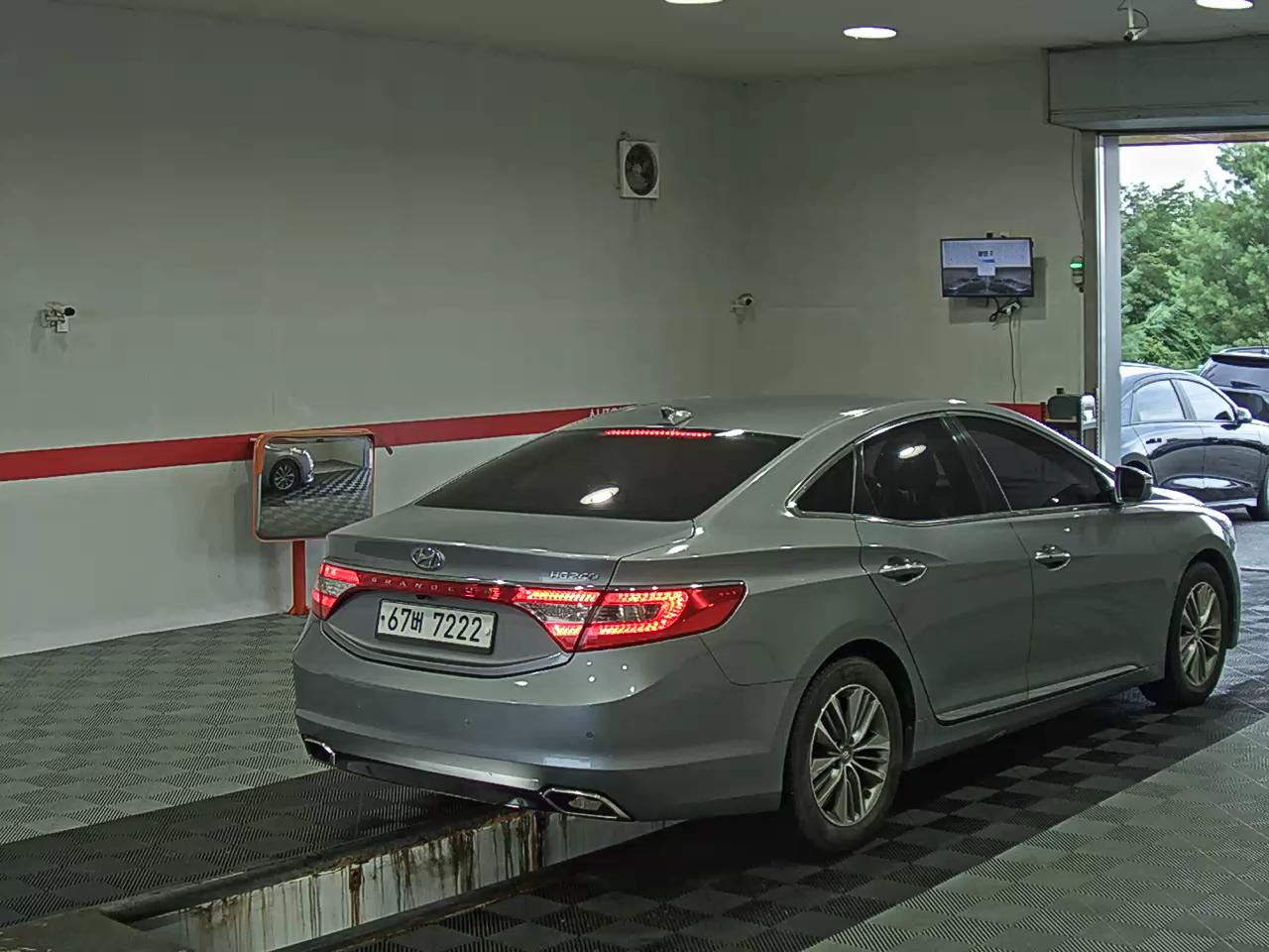 2017 - hyundai grandeur