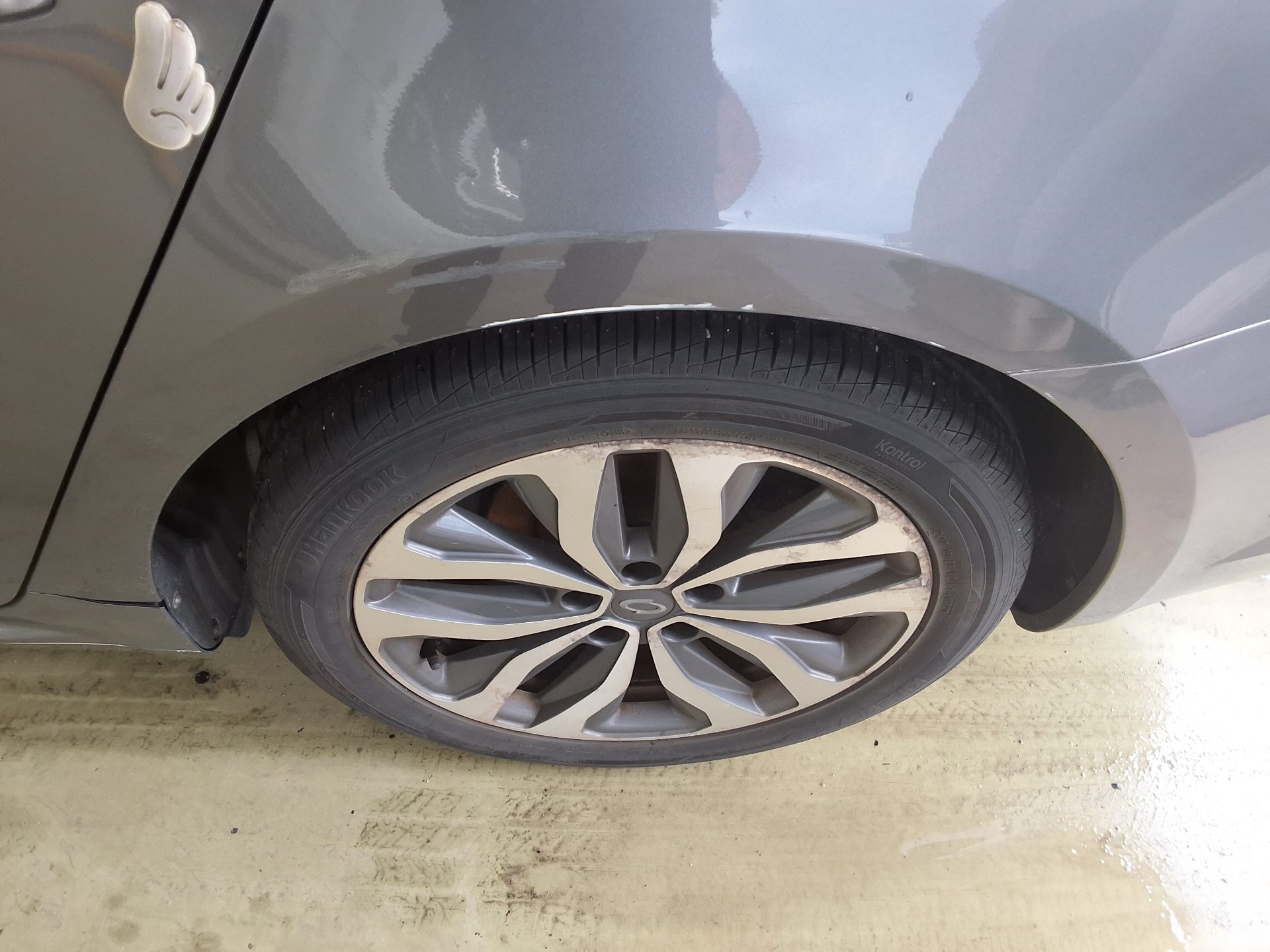 2017 - renault sm6