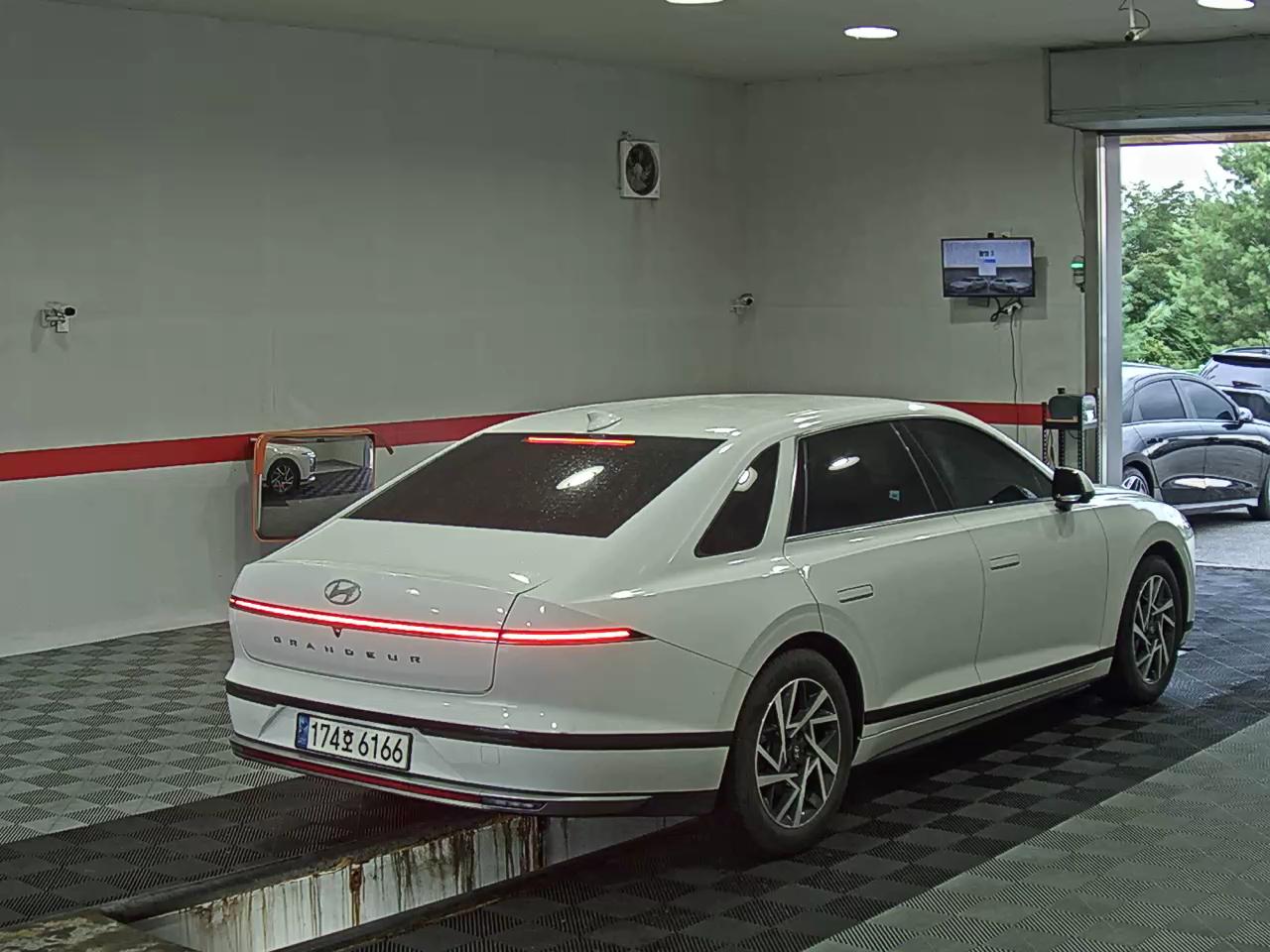 2023 - hyundai grandeur