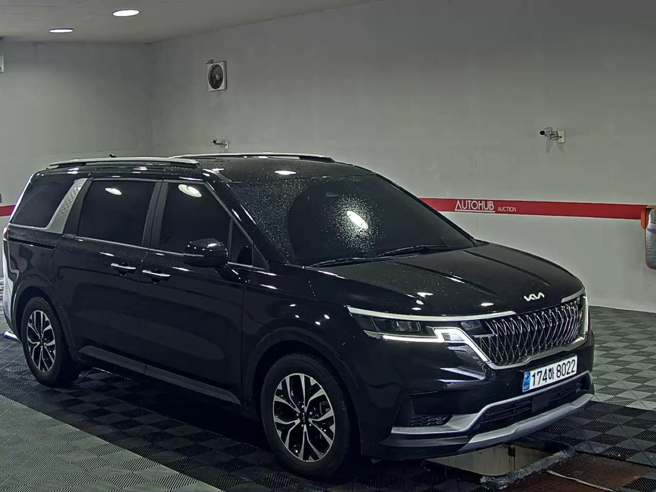 2023 - kia carnival