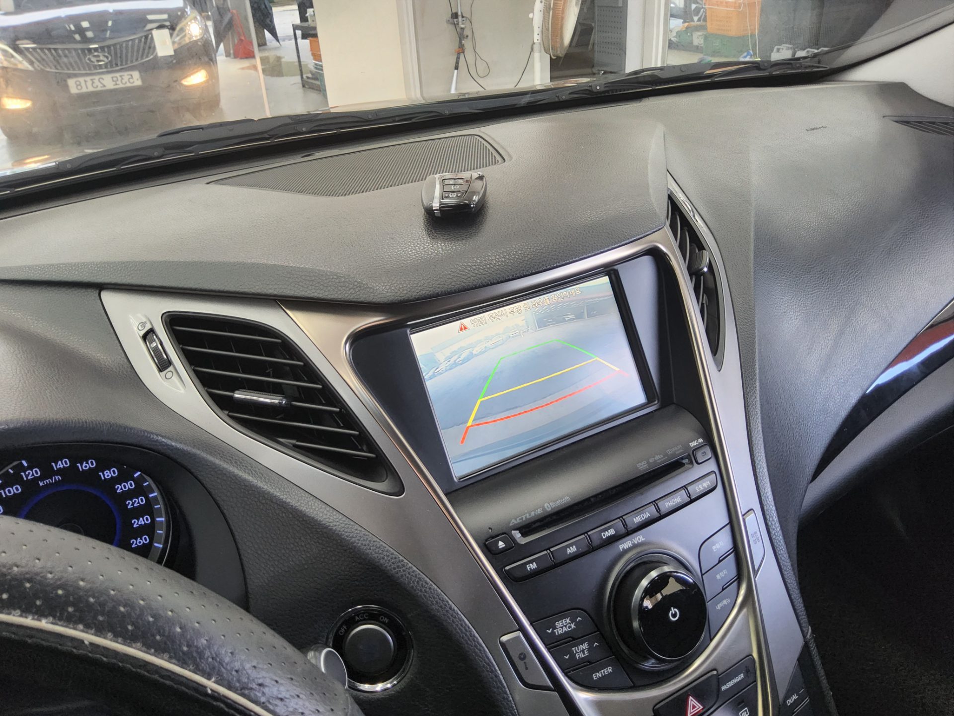 2013 - hyundai grandeur