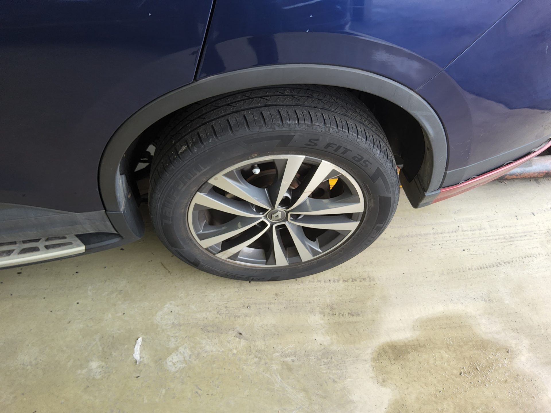 2017 - renault qm6