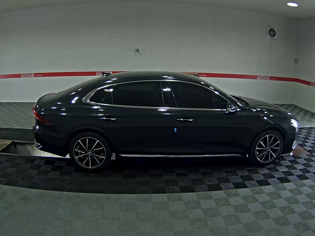 2022 - hyundai grandeur