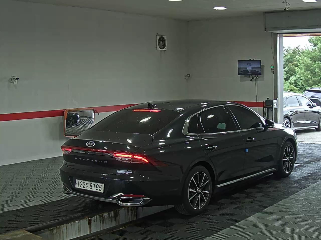 2022 - hyundai grandeur
