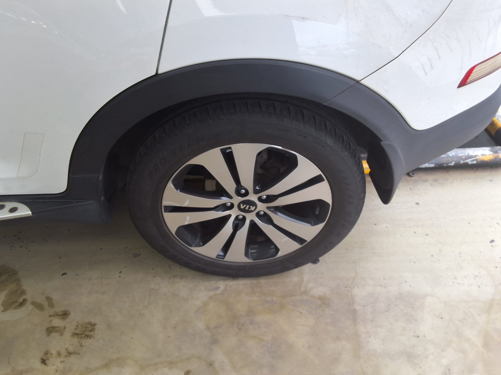 2012 - kia sportage