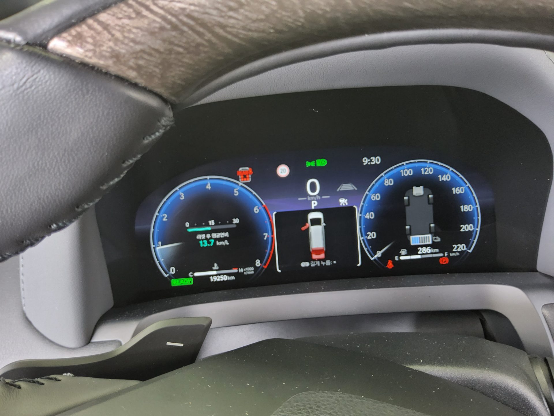 2025 - toyota alphard