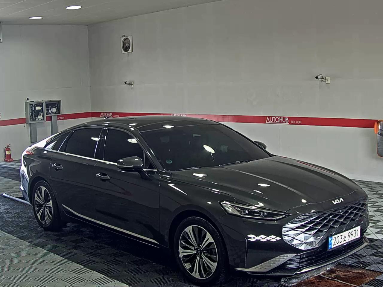 2023 - kia k8