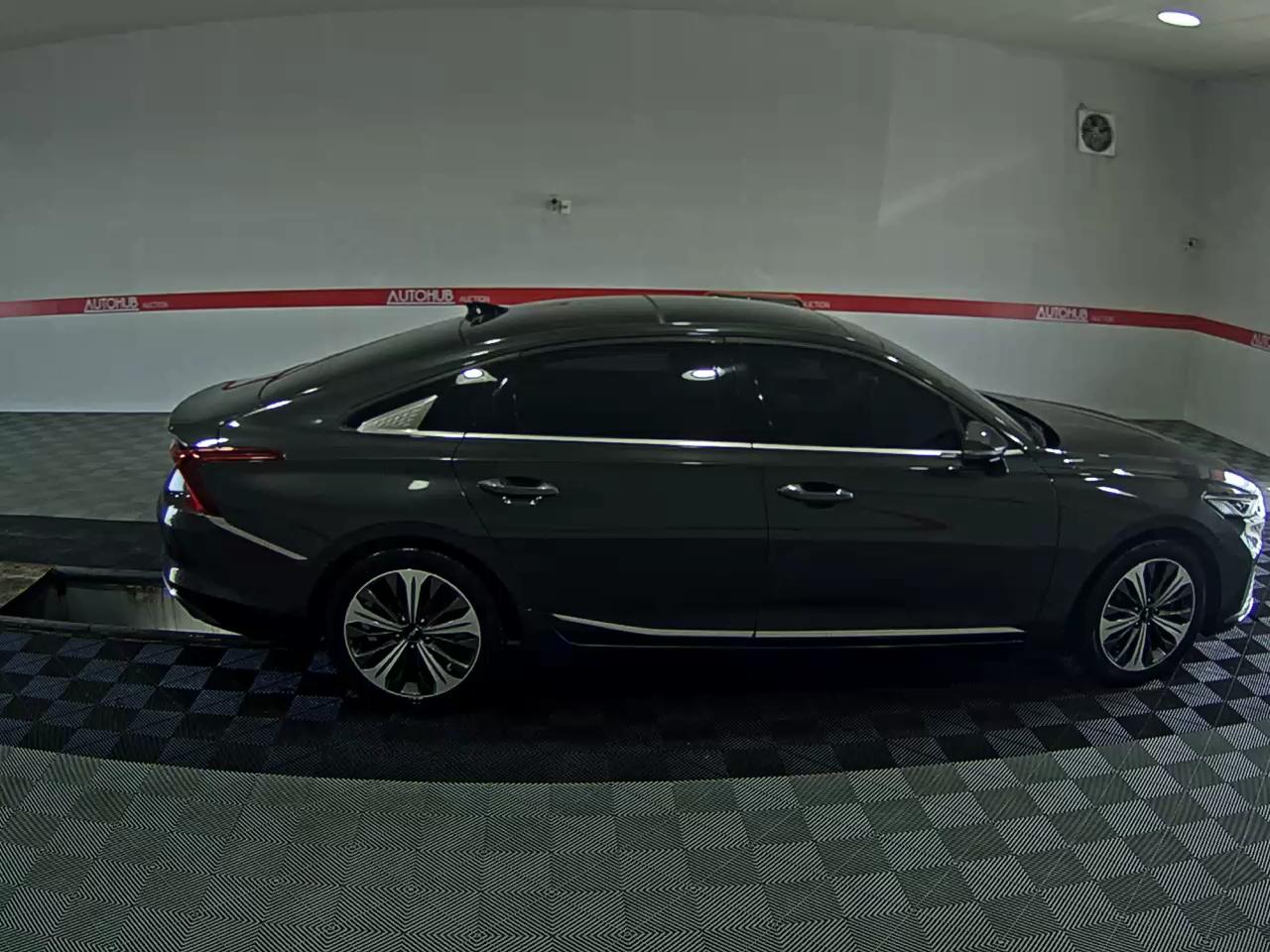 2023 - kia k8