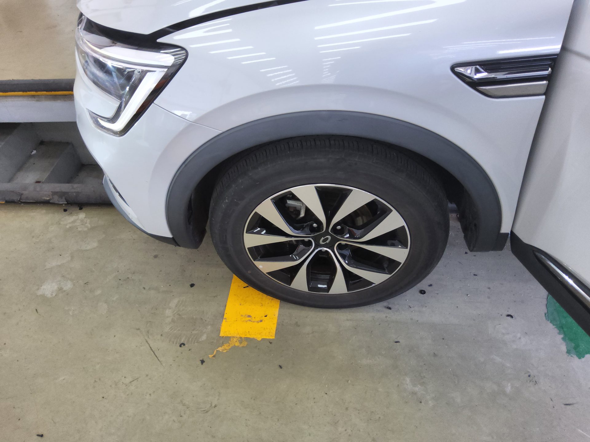 Renault Xm3 2023 — صورة 18