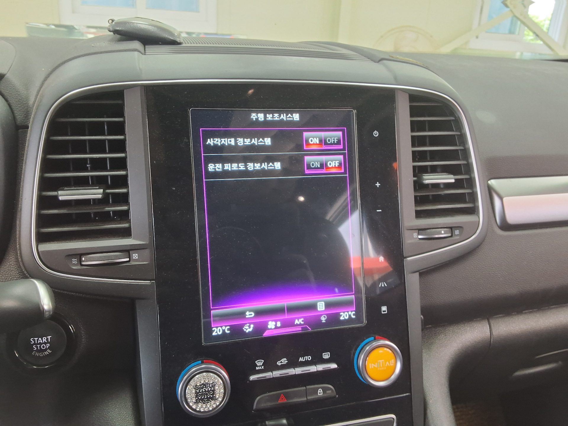 2019 - renault qm6