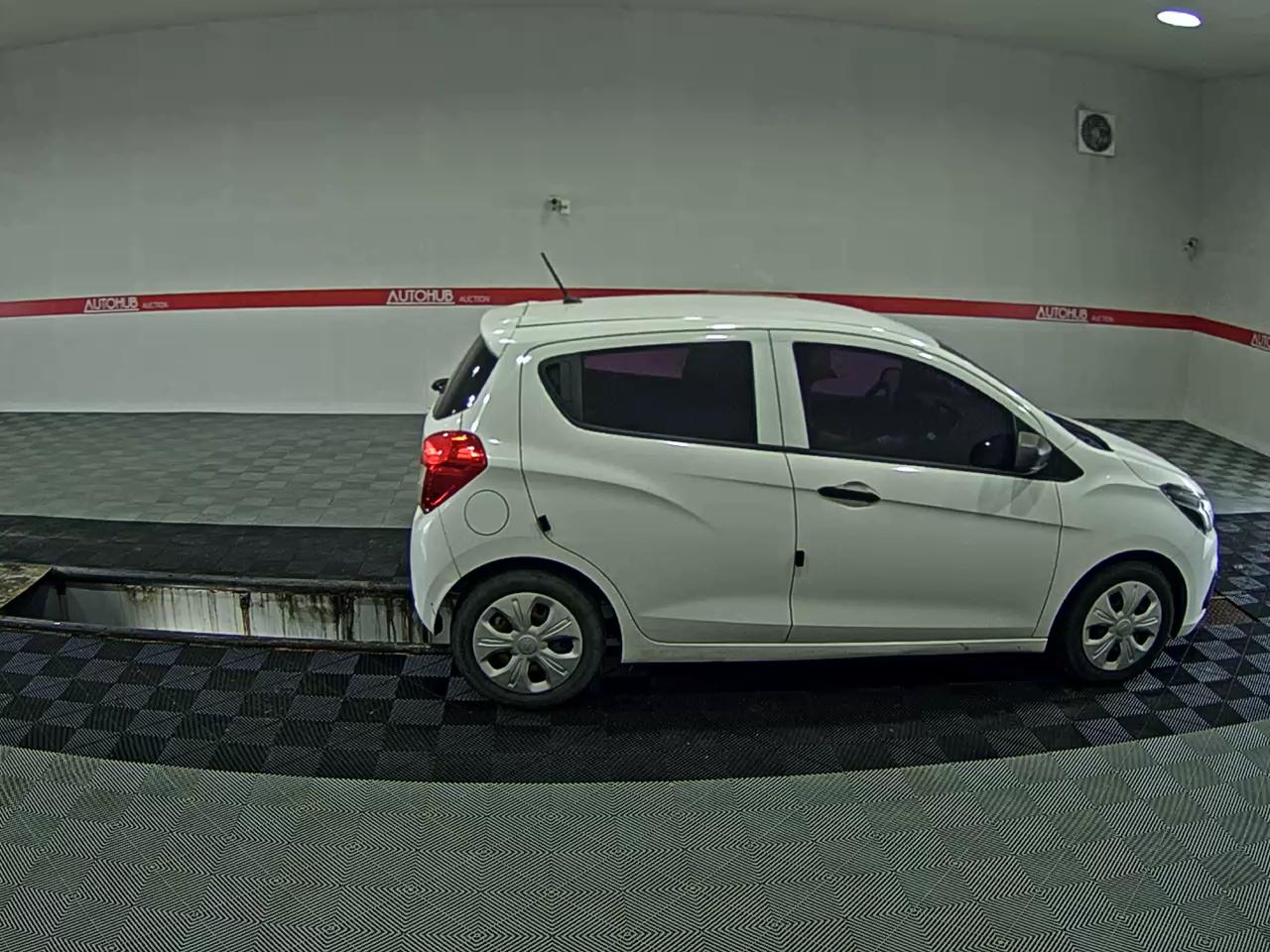 2016 - chevrolet spark
