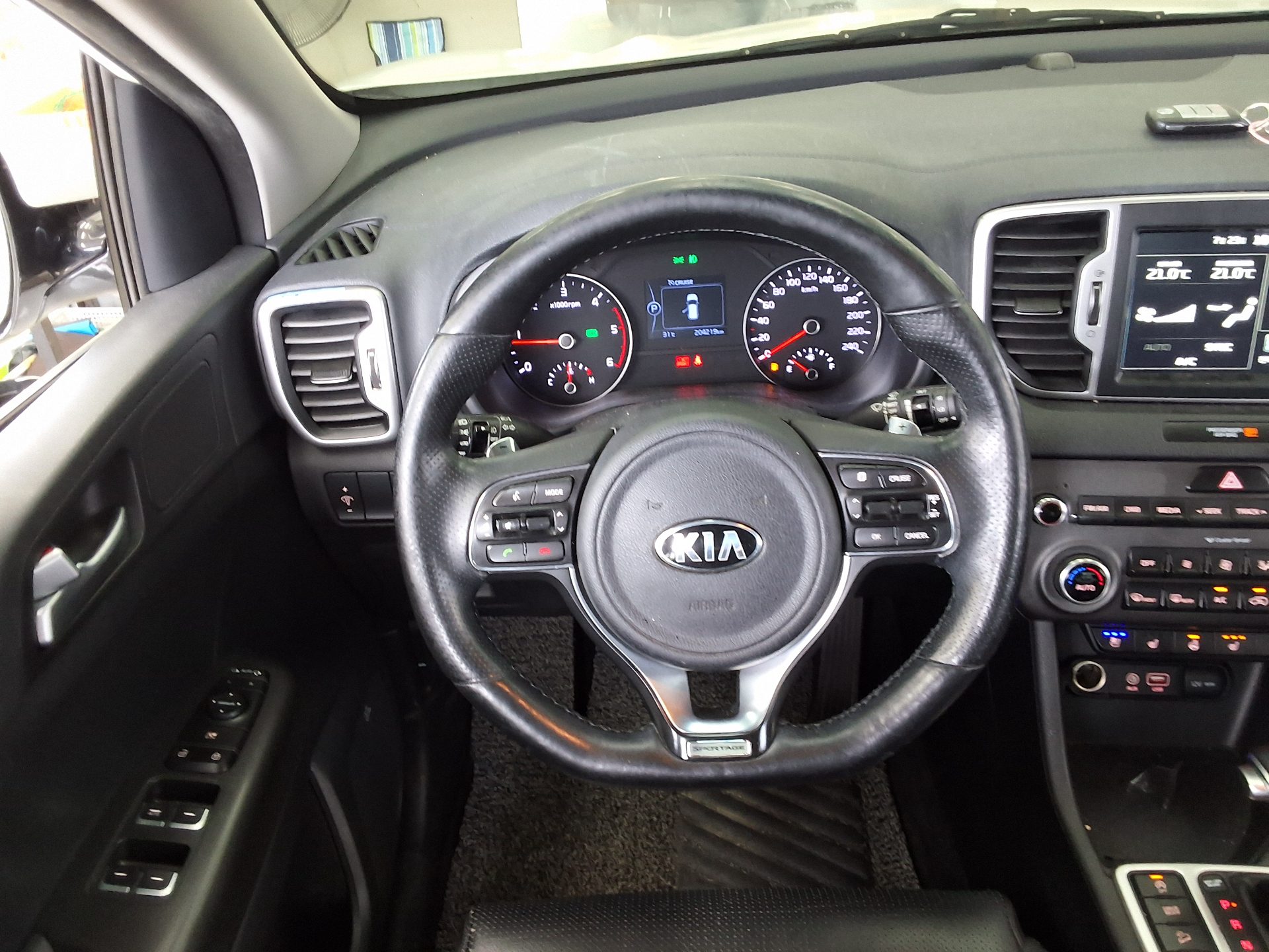2016 - kia sportage