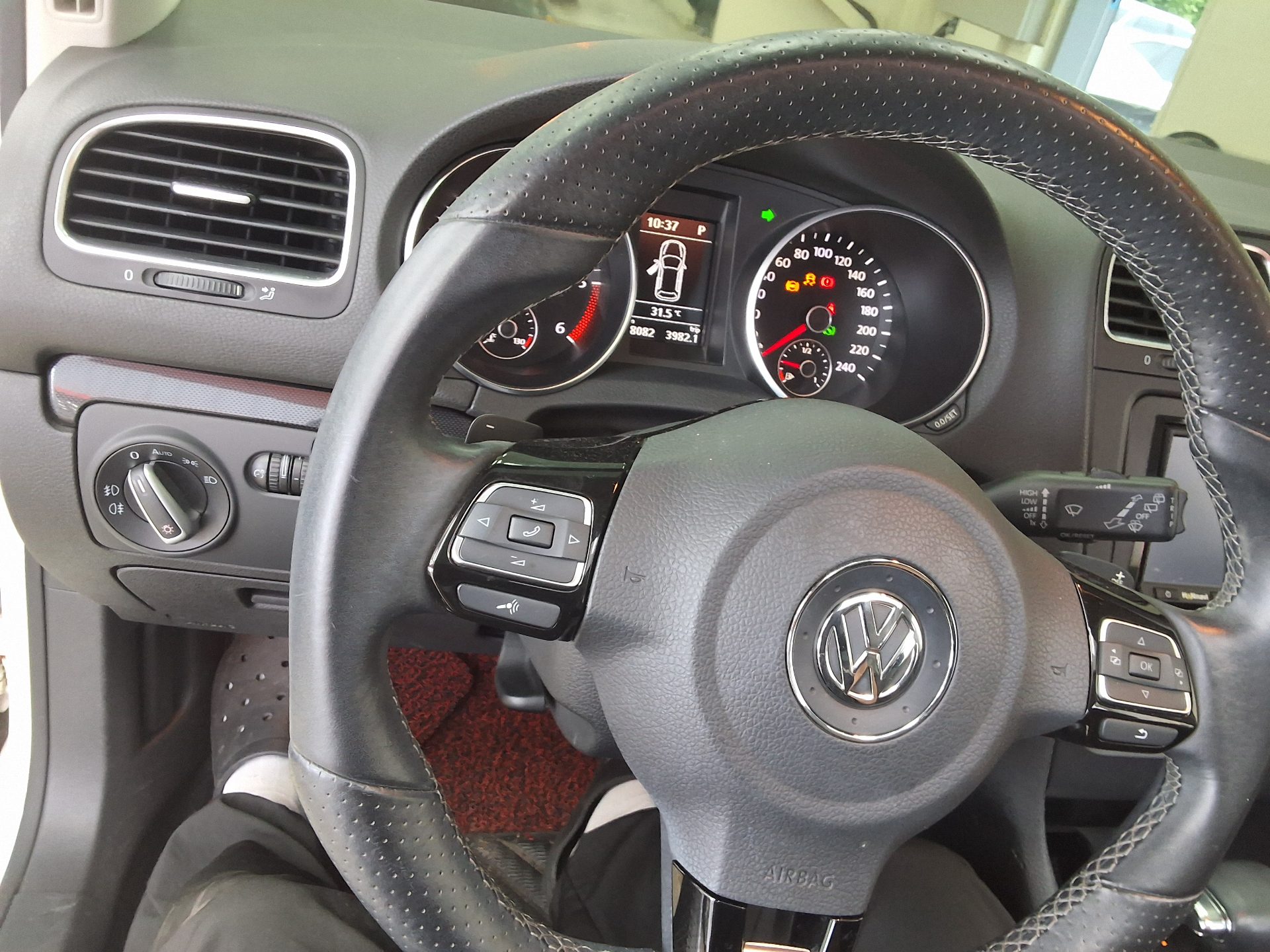 2010 - volkswagen golf